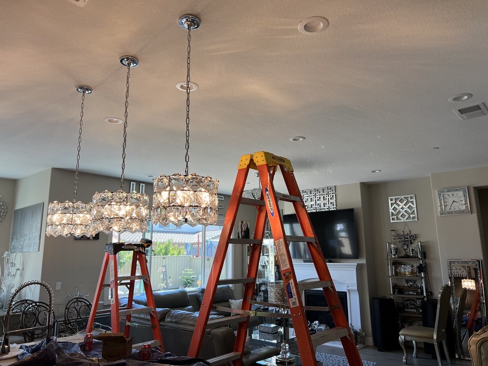 Slide of Andino Handyman Services and Construction