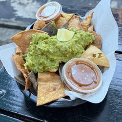 Tulum - Guacamole & Chips
