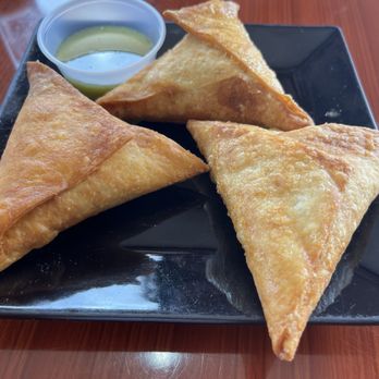 Fatima's Cafe - Samosas - African Near Me - Worcester, Massachusetts Fatima's Cafe - Samosas - African Near Me - Worcester, Massachusetts