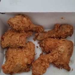 Town and Country Convenience Store - They have really yummy chicken