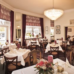 Kaffeehaus Schmidt - Unser Café auf der Beletage. Zum Frühstücken bei klassischer Musik. Kleines Mittagessen. Und natürlich Kaffee/Tee und Kuchen.