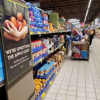 ALDI - Grocery Near Me - Greenfield, Wisconsin
