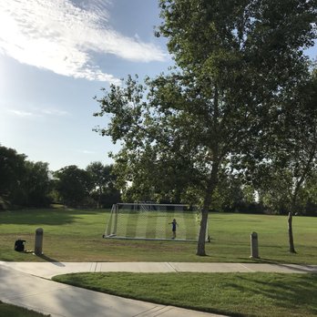 Gabrielino Park - Parks Near Me - Irvine, California