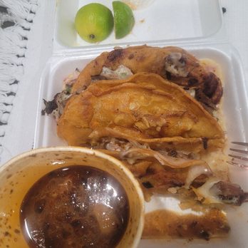 Villas Tacos - Quesabirria with consomè - Tacos Near Me - Brentwood Ca, California Villas Tacos - Quesabirria with consomè - Tacos Near Me - Brentwood Ca, California