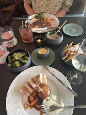 The Restaurant at Albert by null
