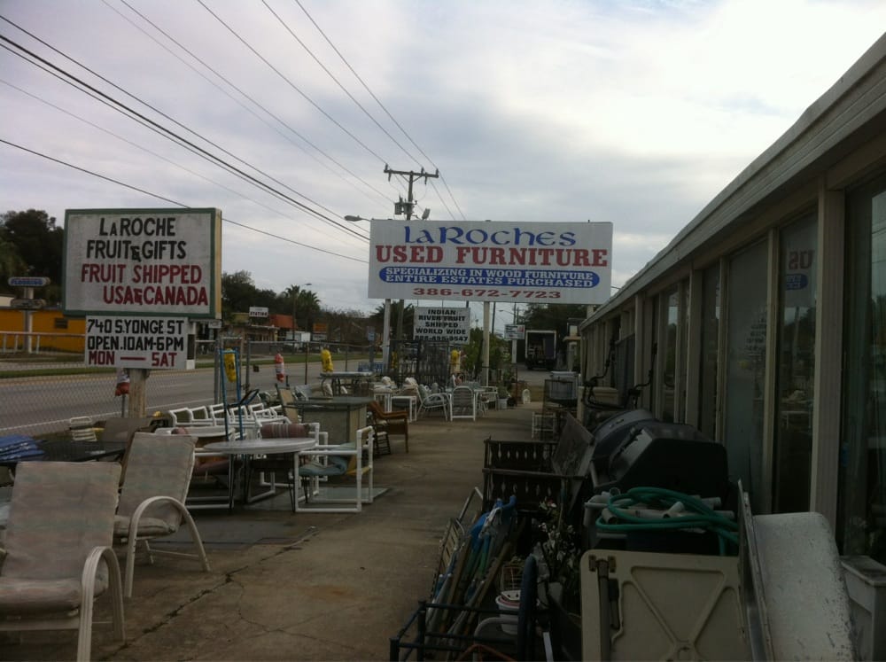 LAROCHE FRUITS & FURNITURE Updated September 2024 740 S Yonge St