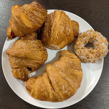 Madame Sousou Cafe - Ham and cheese croissants (3), regular croissant and donut. Via one Too Good To Go order. - Cafes Near Me - Astoria, New York Madame Sousou Cafe - Ham and cheese croissants (3), regular croissant and donut. Via one Too Good To Go order. - Cafes Near Me - Astoria, New York