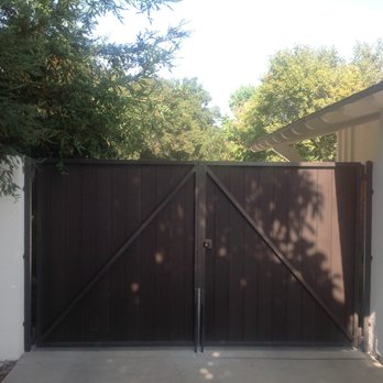 Stump Fence - Fences & Gates Near Me - Glendora, California Stump Fence - Fences & Gates Near Me - Glendora, California