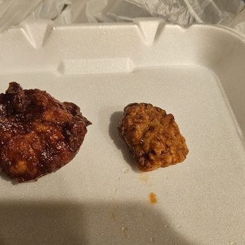 Buffalo Wild Wings - Boneless wings...on the right is BWW and on the left is Glory Days! Pretty pathetic B-Dubs! You should be ashamed! - Sports Bars Near Me - Wesley Chapel, Florida