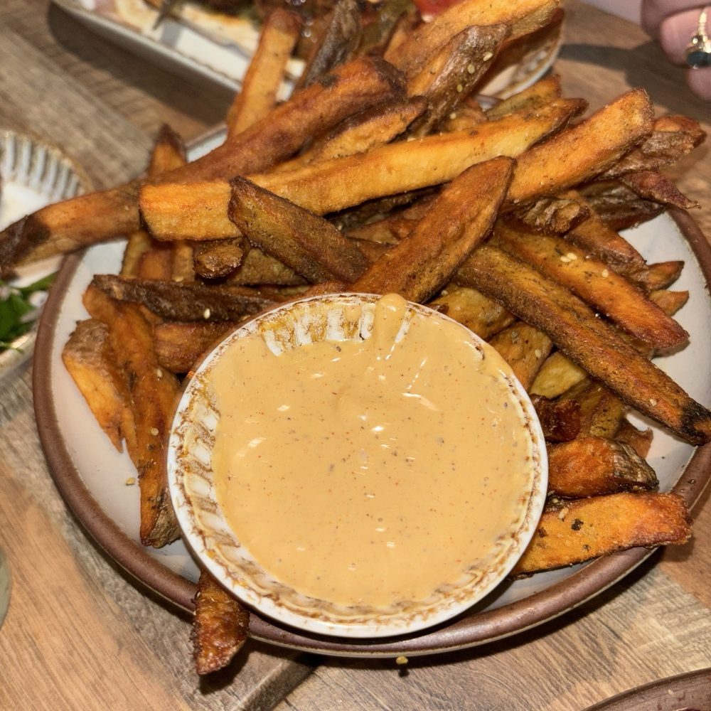 Delbar Middle Eastern - Za'atar Fries - Persian/Iranian Near Me - Atlanta, Georgia Delbar Middle Eastern - Za'atar Fries - Persian/Iranian Near Me - Atlanta, Georgia