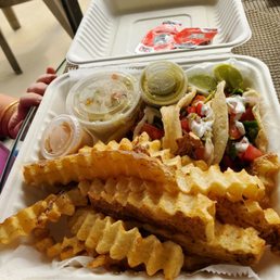 Mahi Nic 97 Photos 71 Reviews Seafood 33384 State Park Rd South Padre Island Tx United States Restaurant Reviews Phone Number