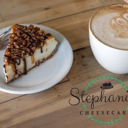 Grapevine Cafe - Turtle cheesecake & Cafe Latte