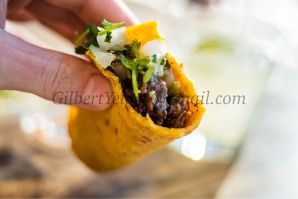 Taco Chelo by null
