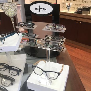 F Y Eye Optometry Center - Optometrists Near Me - Tarzana, California
