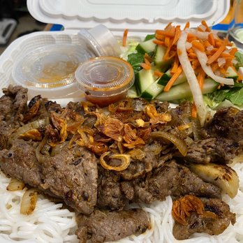 Banh Mi Galang - Bun Bo Xao Rice Vermicelli with Grilled Beef - so tasty!! - Vietnamese Near Me - Austin, Texas