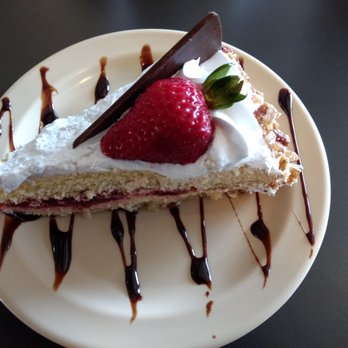 Paseo Del Sol - Pastel de tres leches, $2.99 - Mexican Near Me - El Paso, Texas