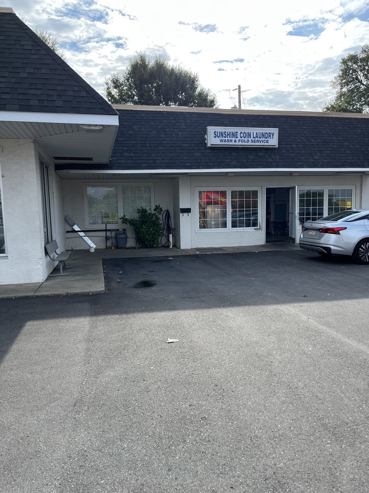 SUNSHINE COIN LAUNDRY Updated September 2024 509 S Lafayette St