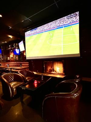 Pineapple Hill Saloon & Grill by null