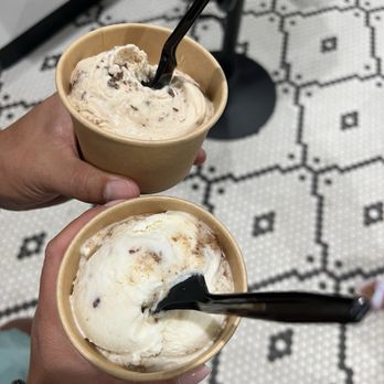 Be Free Craft Ice Cream Cafe - Ice cream! - Coffee & Tea Near Me - Virginia Beach, Virginia Be Free Craft Ice Cream Cafe - Ice cream! - Coffee & Tea Near Me - Virginia Beach, Virginia