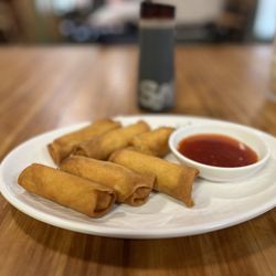 Rock & Noodles - Veggie Eggroll