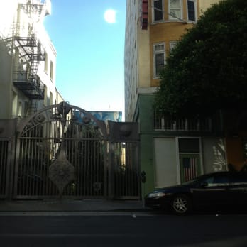 Senator Hotel - Tenderloin garden - Hotels Near Me - San Francisco, California Senator Hotel - Tenderloin garden - Hotels Near Me - San Francisco, California