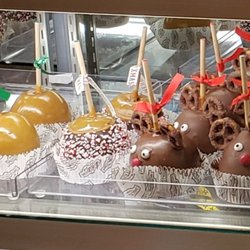 Rocky Mountain Chocolate Factory - Candy apples are made in house