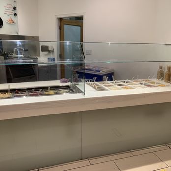 Toppings Yogurt - Toppings area - Ice Cream & Frozen Yogurt Near Me - Beverly Hills, California Toppings Yogurt - Toppings area - Ice Cream & Frozen Yogurt Near Me - Beverly Hills, California