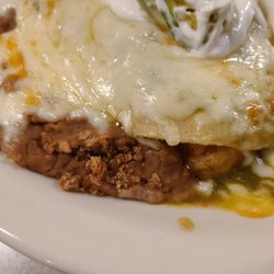 Fiesta Guadalajara - Is a fresh plate of refried bean's suppose to be crusty and dried out?