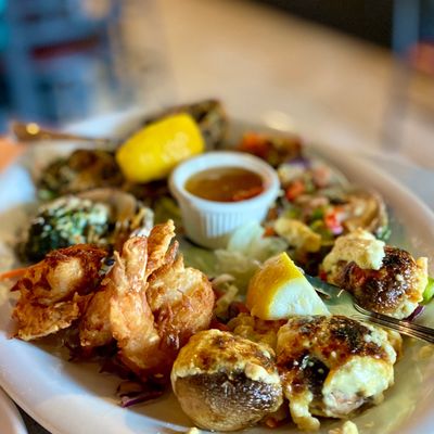 Ruben and Ozzy's Oyster Bar & Grill by null