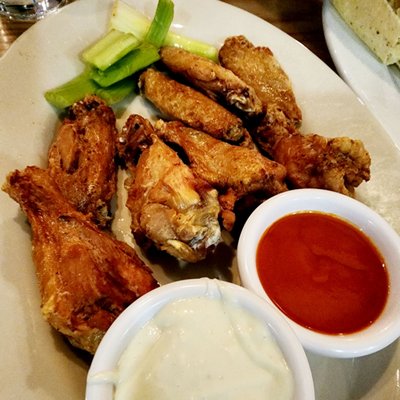 Valley Tavern by null