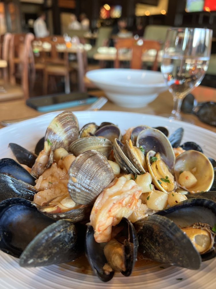 LA PIAZZA CUCINA ITALIANA & WINE BAR Updated September 2024 211 Photos & 304 Reviews 512