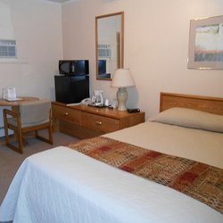 Skyline Motel - Skyline Motel