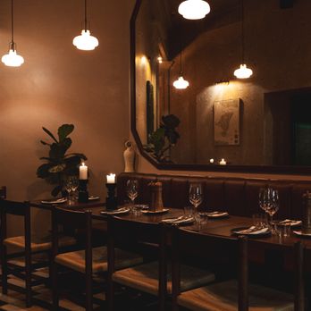 Black Trumpet - cozy room - Restaurants Near Me - Lisbon, 11 Black Trumpet - cozy room - Restaurants Near Me - Lisbon, 11