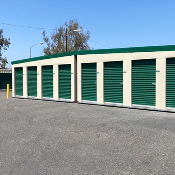Storage King USA - Self Storage Near Me - Spring Valley, California