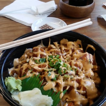 Hawaii Sushi - Todays special, Salmon Poke. (With spicy mayo added) $6 so delicious! - Japanese Near Me - Honolulu, Hawaii
