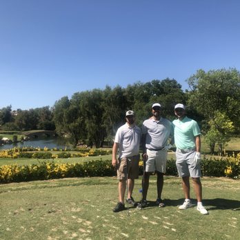 Redhawk Golf Club - Redhawk's course with awesome bridge overs and shaded trees for playing. - Golf Near Me - Temecula, California Redhawk Golf Club - Redhawk's course with awesome bridge overs and shaded trees for playing. - Golf Near Me - Temecula, California