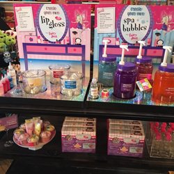 Wonder World Toys - Create Your Own Lip Gloss and Shower Gel!! Great for all ages!