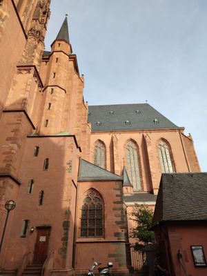 Frankfurt Cathedral by null