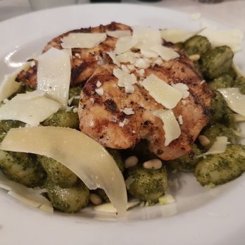 La Dolce Vita - Grilled Chicken & Gnocci with Pesto - Italian Near Me - Corolla, North Carolina La Dolce Vita - Grilled Chicken & Gnocci with Pesto - Italian Near Me - Corolla, North Carolina