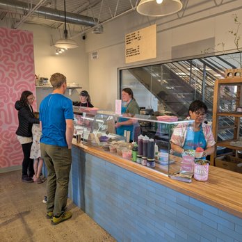 Heidi's Ice Cream Shop - The shop - Ice Cream & Frozen Yogurt Near Me - Albuquerque, New Mexico