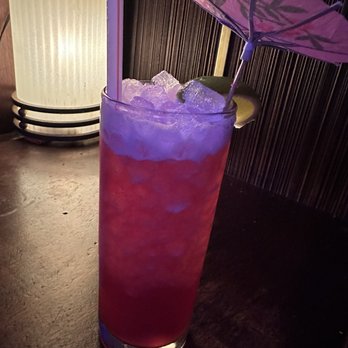 Holiday Cocktail Lounge - Cocktail Bars Near Me - New York, New York