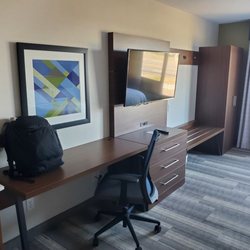 Holiday Inn Express & Suites Medicine Hat Transcanada Hwy 1 - Suite 409