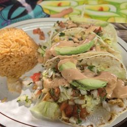 Tacos Los Compadres - Tilapia tacos