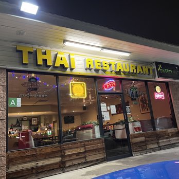 Sweety Hut Thai Restaurant - Front of Restaurant - Thai Near Me - West Covina, California Sweety Hut Thai Restaurant - Front of Restaurant - Thai Near Me - West Covina, California
