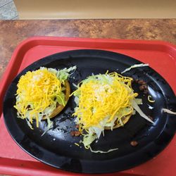 Los Jilbertos taco shop - Sopes