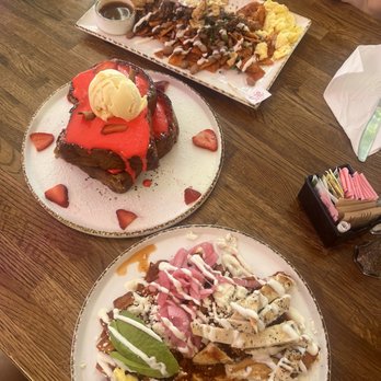Madres Brunch - French toast & mole chilaquiles & madre chilaquiles - Breakfast & Brunch Near Me - Bellflower, California Madres Brunch - French toast & mole chilaquiles & madre chilaquiles - Breakfast & Brunch Near Me - Bellflower, California