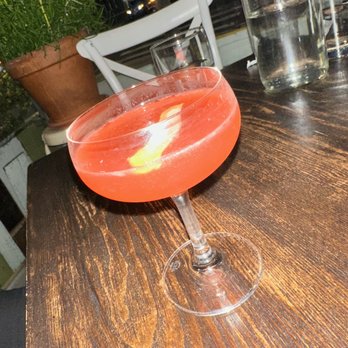 The Queensboro - Cosmo - Gastropubs Near Me - Jackson Heights, New York