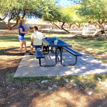 Shawnee Park - Nice shady area to rest! Pet owners are friendly and share the space - Dog Parks Near Me - Chandler, Arizona