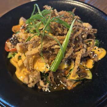 30hop - Dragon bowl w/ chicken - Beer Bar Near Me - Lee's Summit, Missouri