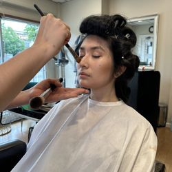 Privado Hair Salon - Make up